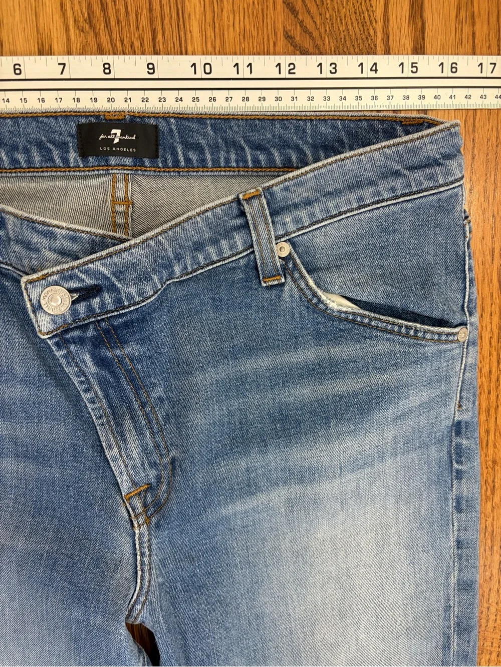 7 For All Mankind Asymmetrical Cross-over Fly Blue Jeans (31) - Picture 5 of 8
